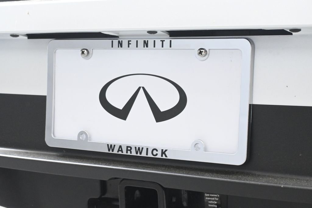 New 2027 2T RAD WHT INFINITI Autograph AWD image 14