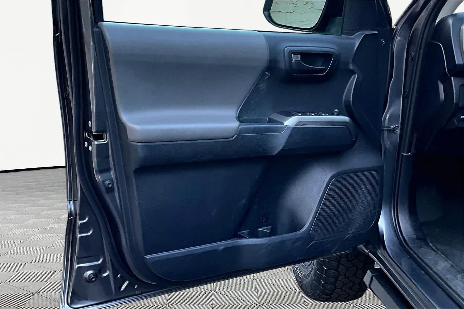 Used 2021 Magnetic Gray Metallic Toyota SR5 image 22