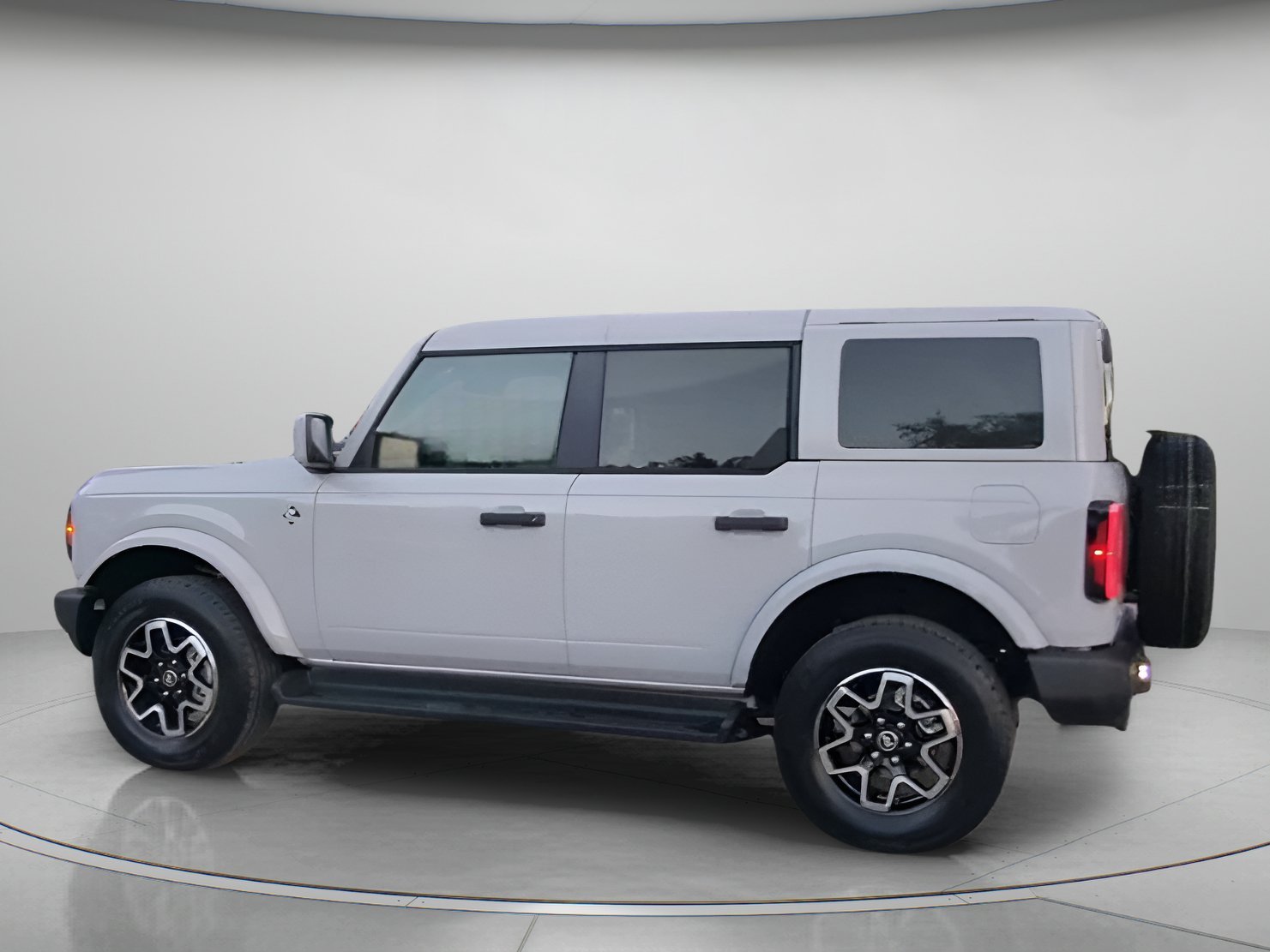 New 2026 Avalanche Gray Ford Outer Banks® image 15