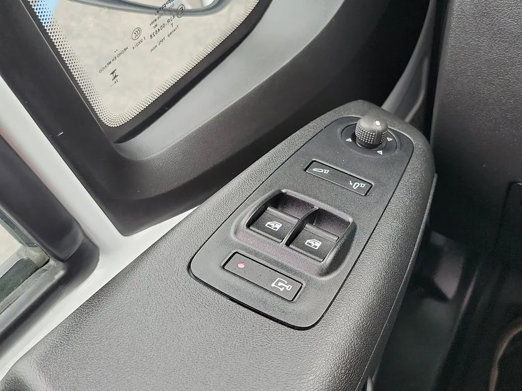 Used 2025 White Ram High Roof image 13