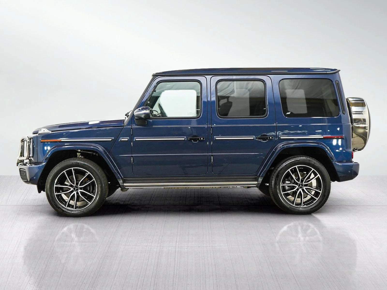 Used 2025 Mercedes-Benz G-Class G550 with VIN W1NWH1AB4SX044952 for sale in Wayzata, Minnesota