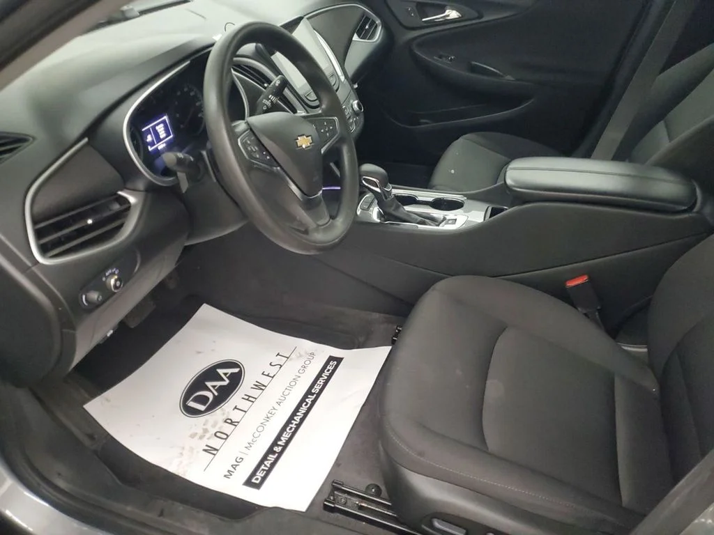 Used 2024 Sterling Gray Metallic Chevrolet LT image 6