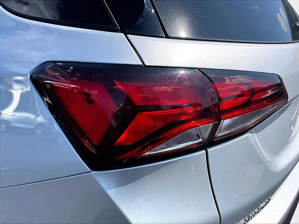 Used 2022 Silver Chevrolet LT image 29