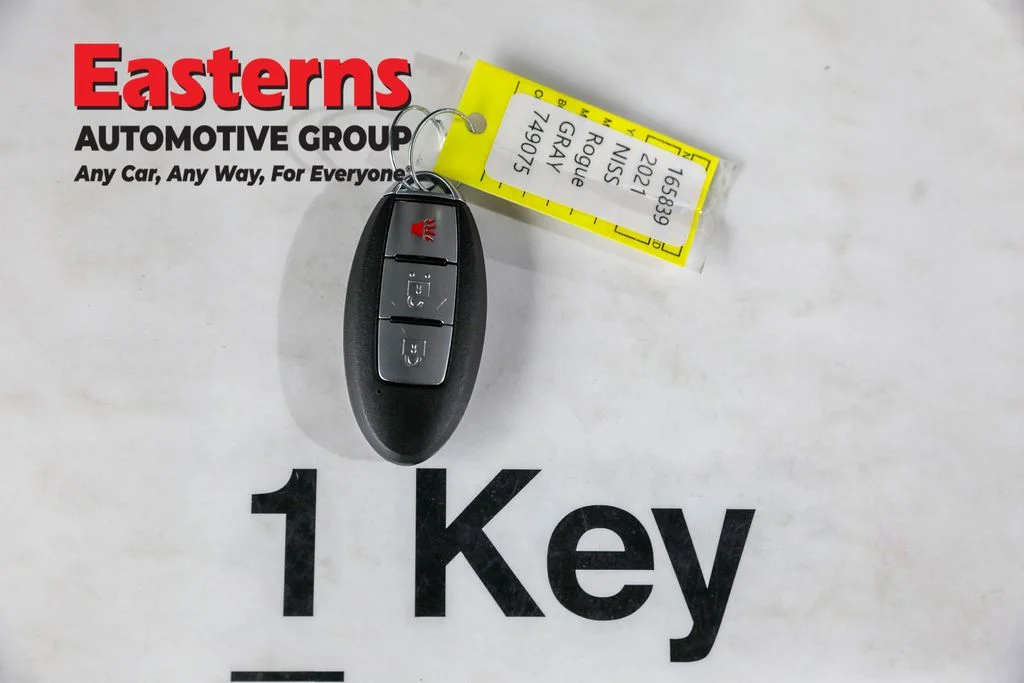 Used 2021 Gray Nissan S image 25