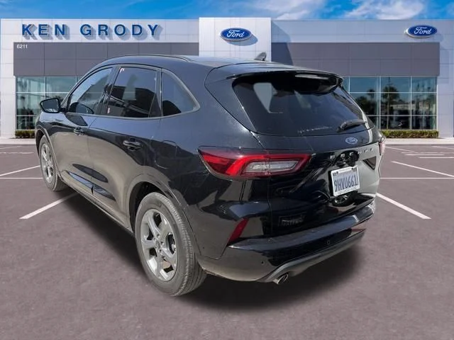 Used 2023 Black Ford ST-Line image 4