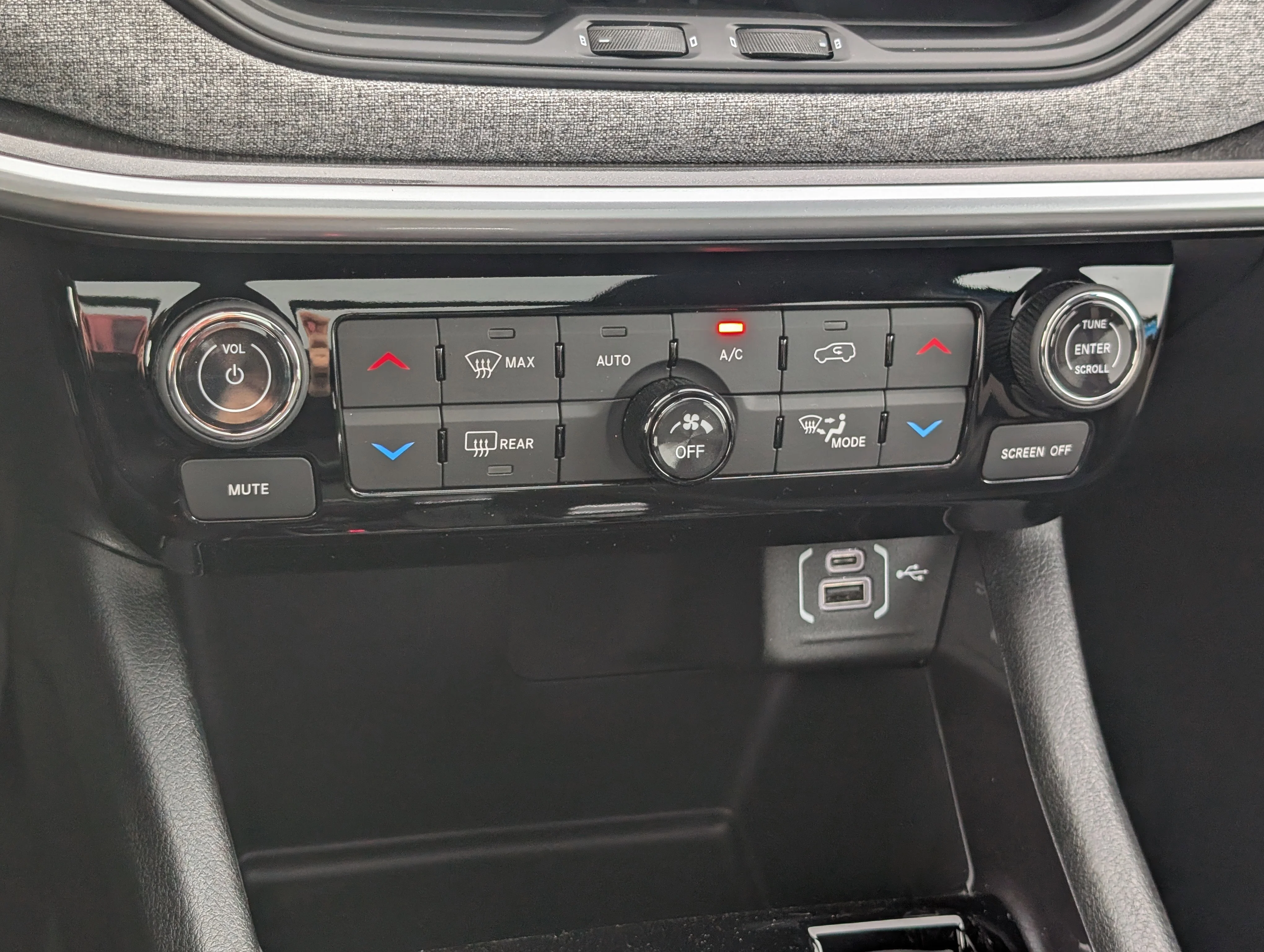 New 2026 Laser Blue Pearl Jeep North image 29