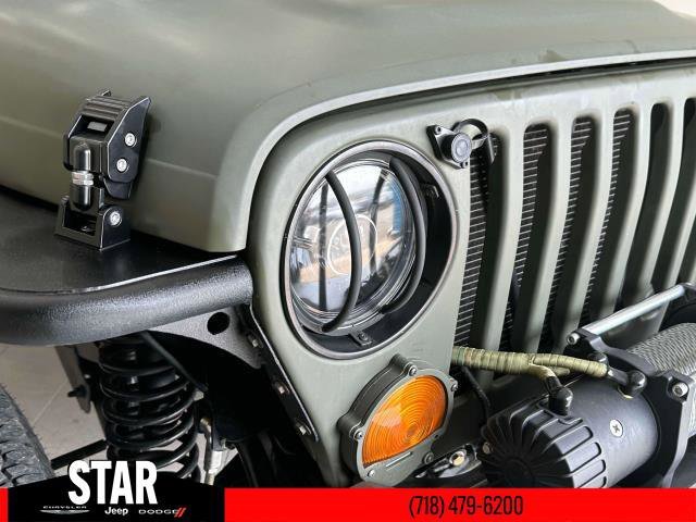 Used 1997 Green Jeep SE image 11