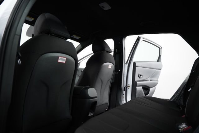 2025 Hyundai Elantra Blue - Photo 26