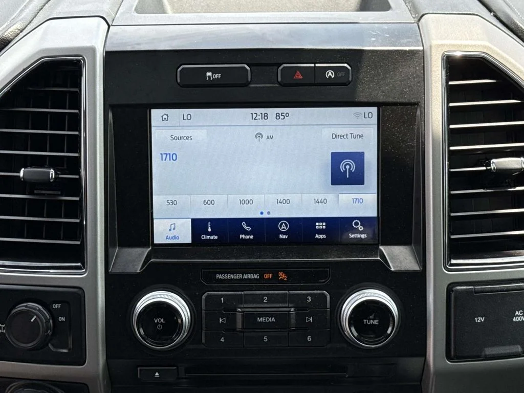 Used 2018 Gray Ford Lariat image 20