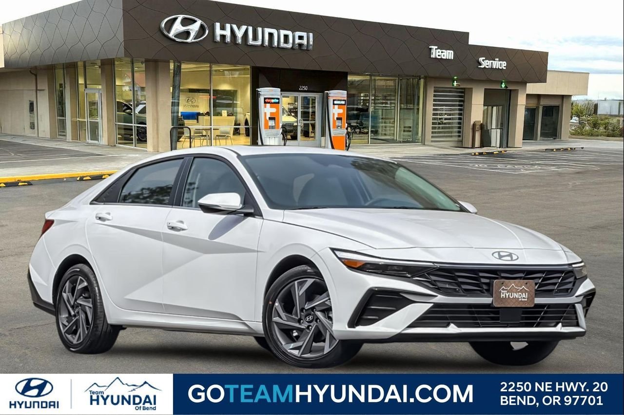 2026 Hyundai Elantra 2.0 Limited IVT's photo