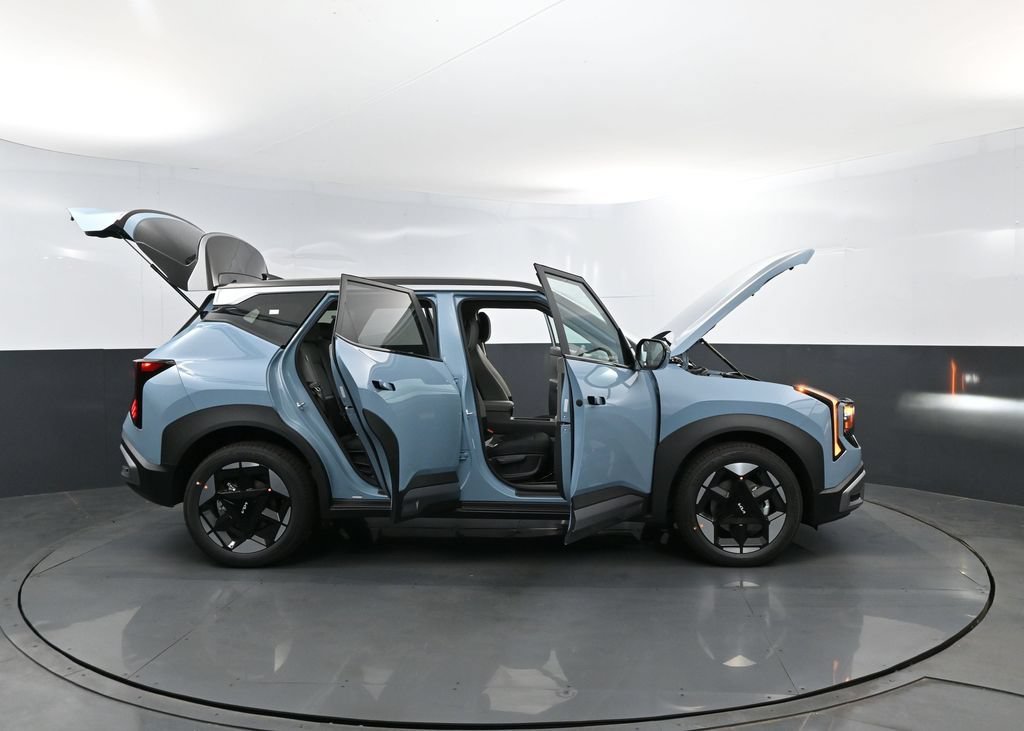 New 2027 Frost Blue / Black Roof Kia S image 28