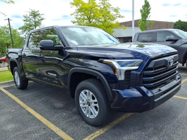 2026 Toyota Tundra SR5 CREWMAX