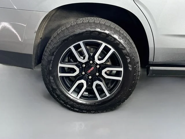 Used 2023 Silver GMC AT4 image 41