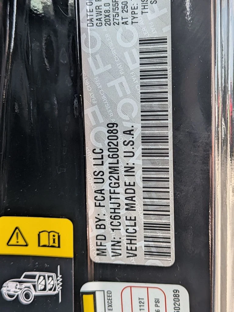 Used 2021 Black Jeep Overland image 29