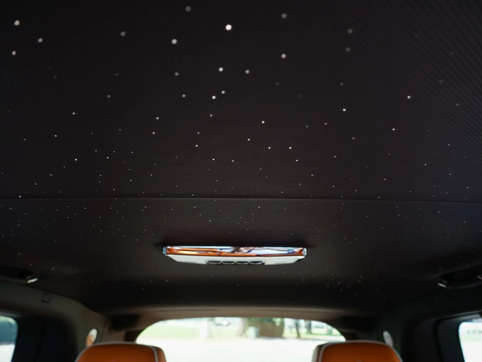 New 2026 Arctic White Rolls-Royce  image 28
