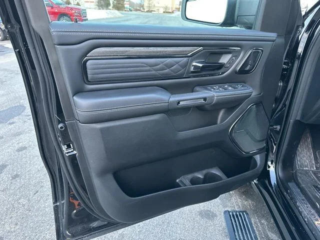 2026 RAM 1500 Limited - Photo 19