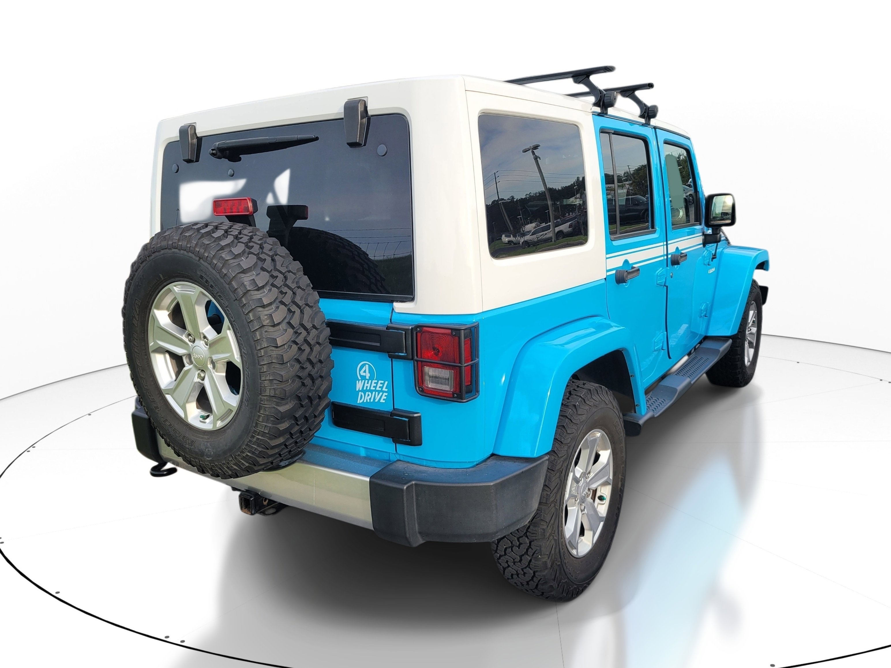 Used 2017 Chief Clearcoat Jeep Chief Edition image 4