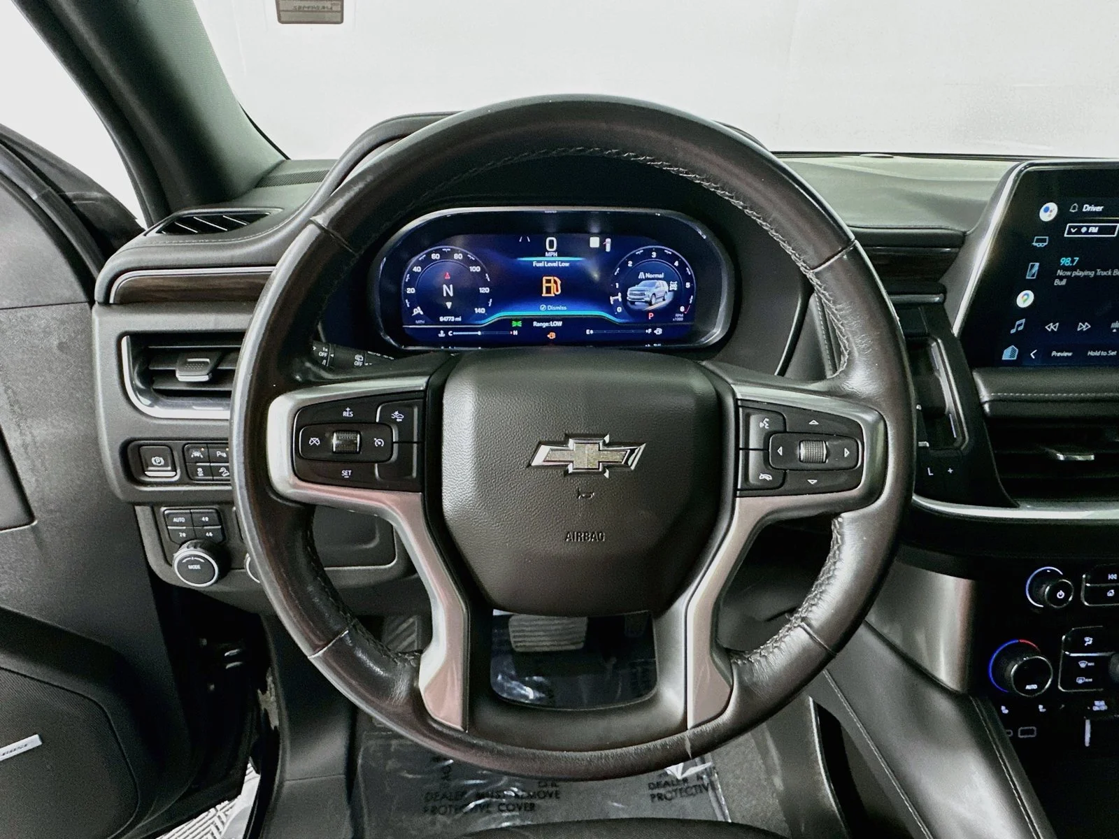 Used 2022 Black Chevrolet Z71 image 12