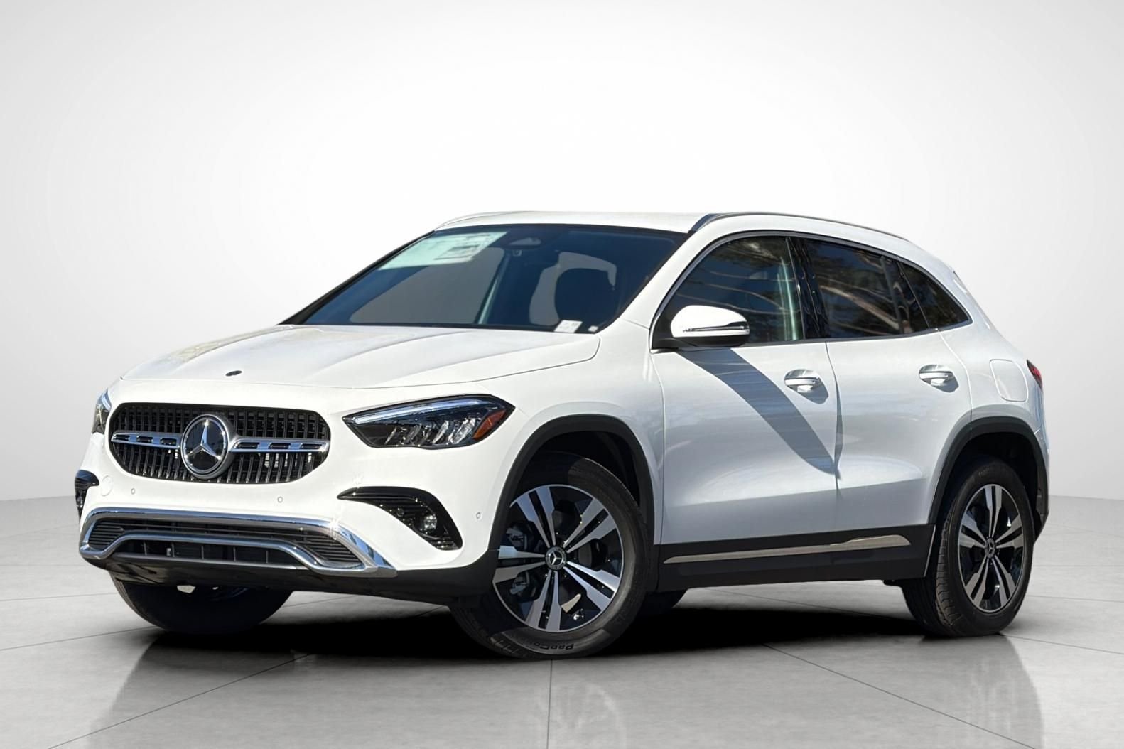 New 2026 Polar White Mercedes-Benz GLA 250 image 1