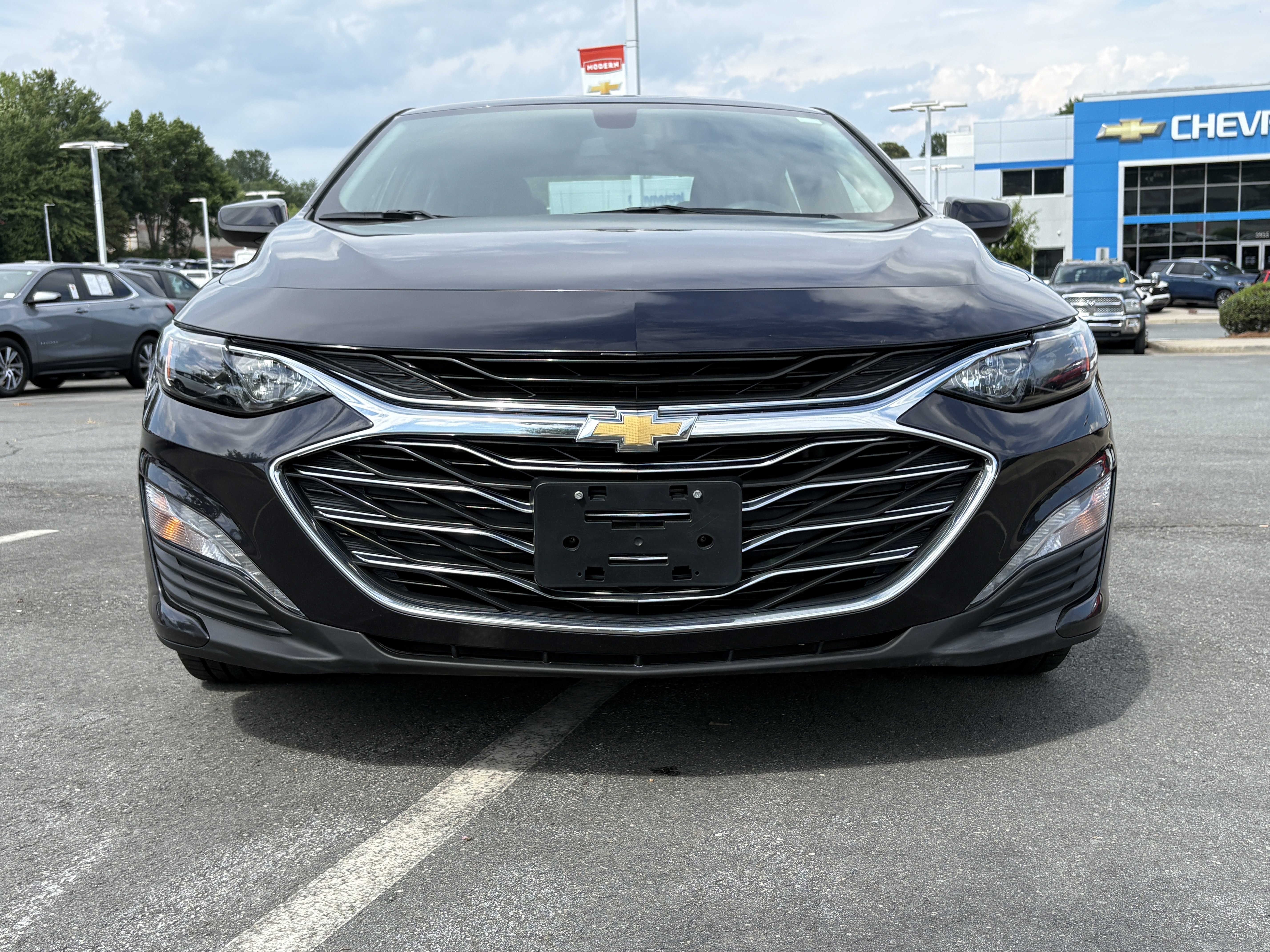 Used 2022 Dark Ash Metallic Chevrolet LT image 6