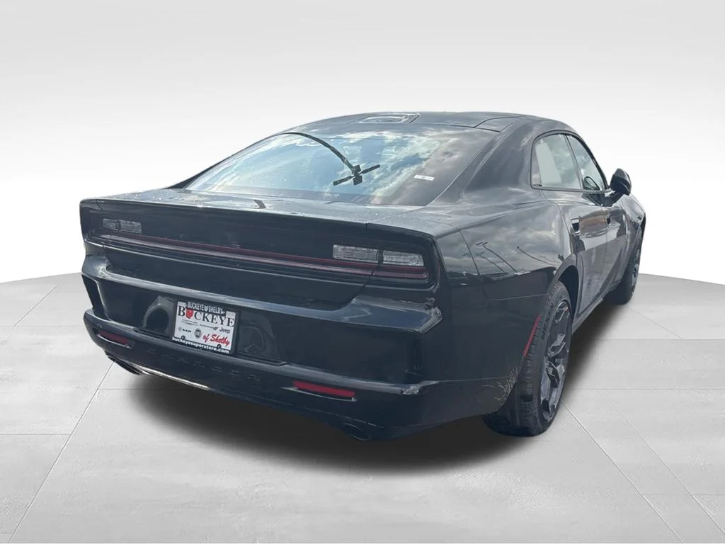 New 2026 Diamond Black Crystal Pearlcoat Dodge R/T image 3