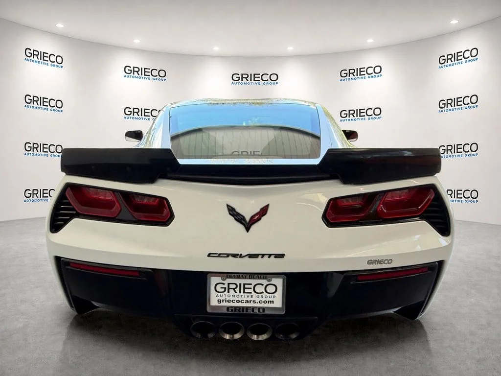 Used 2019 White Chevrolet Stingray image 8
