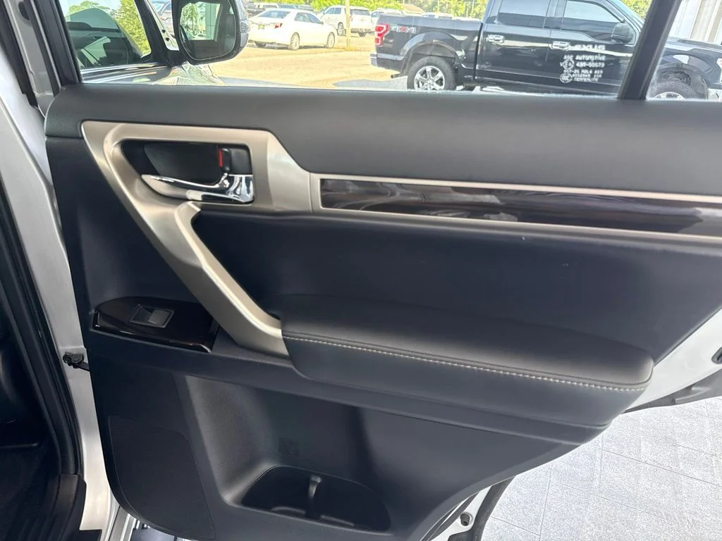 Used 2019 Silver Lexus 460 image 38