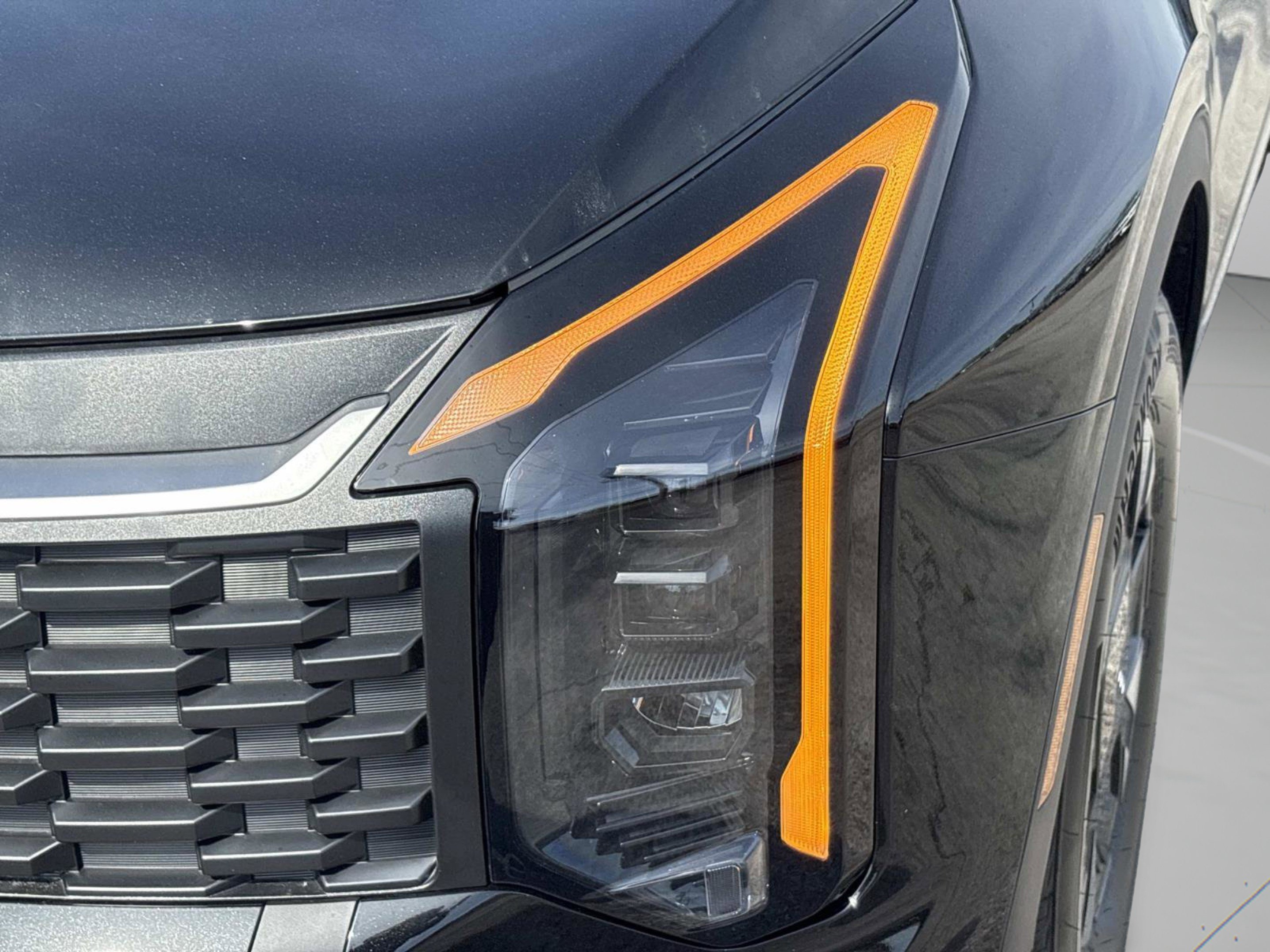 New 2026 Fusion Black Kia LX image 10