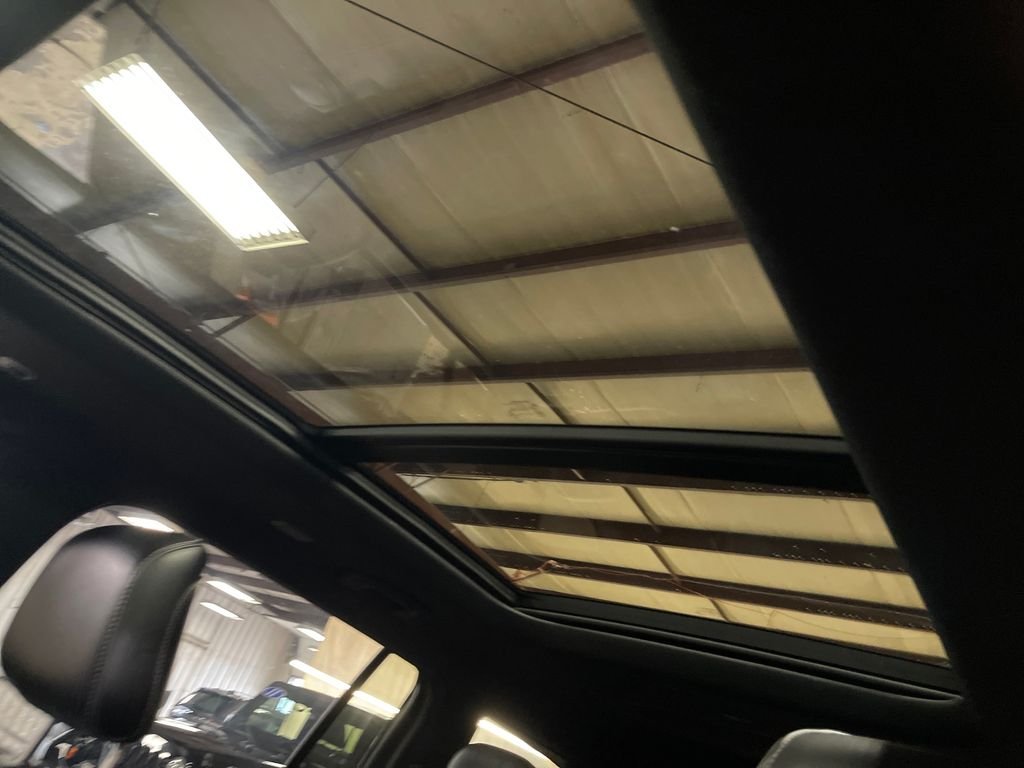 Used 2023 Red Jeep Overland image 13