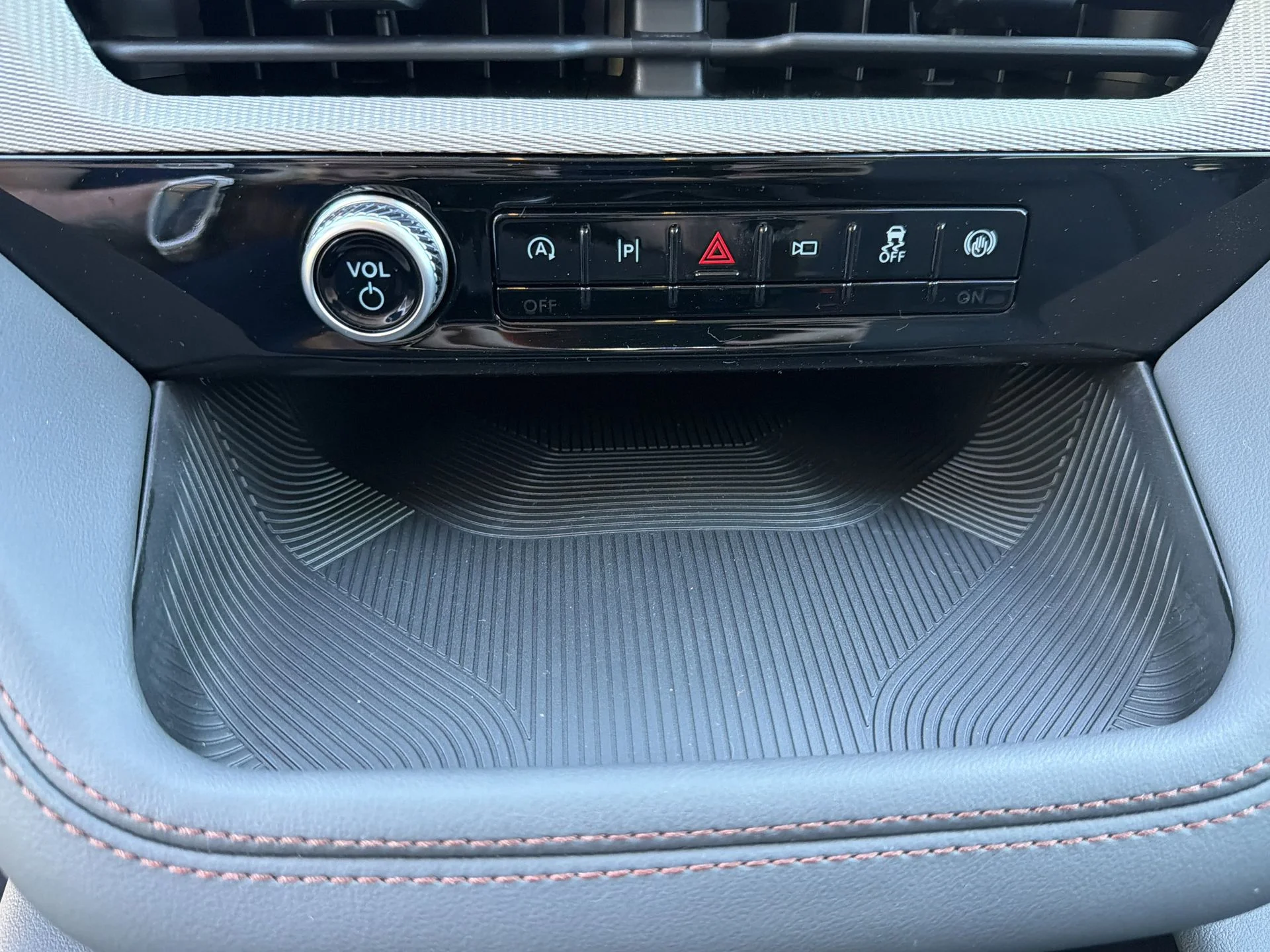 New 2026 Carbonized Gray Metallic Ford Active image 8