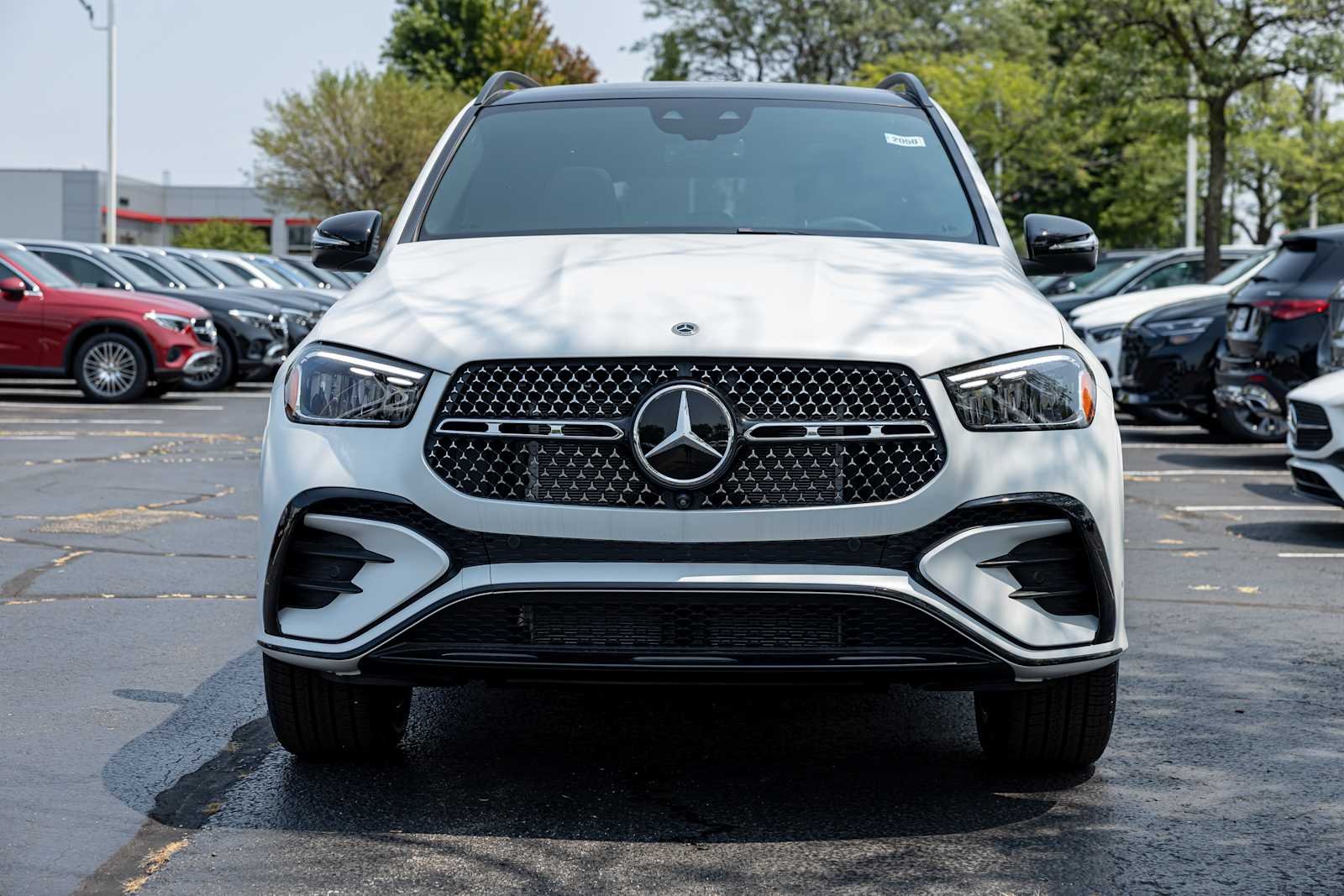 New 2026 MANUFAKTUR Moonlight White Magno Mercedes-Benz GLE 350 image 2