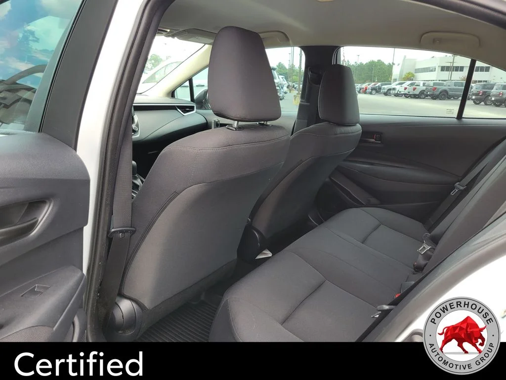Used 2025 White Toyota LE image 13