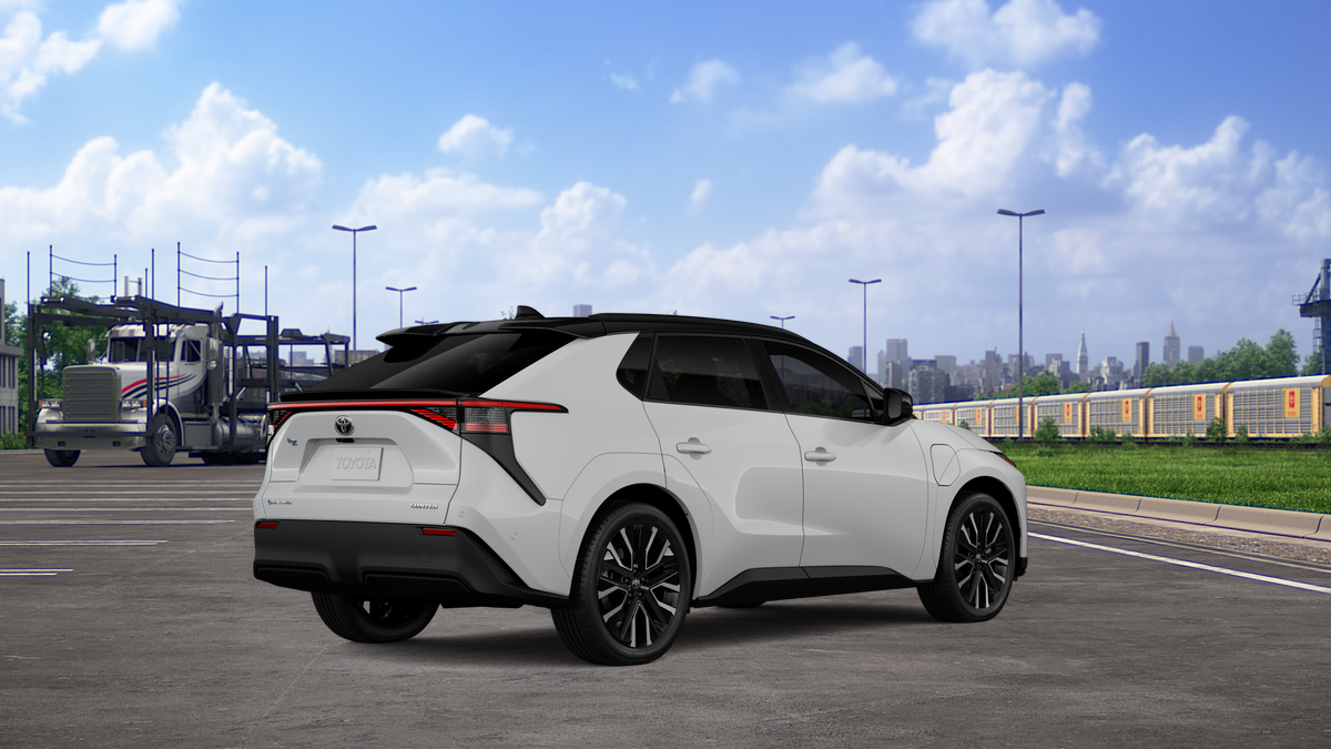 New 2027 Wind Chill Pearl with Midnight Black Metallic roof Toyota Limited image 10