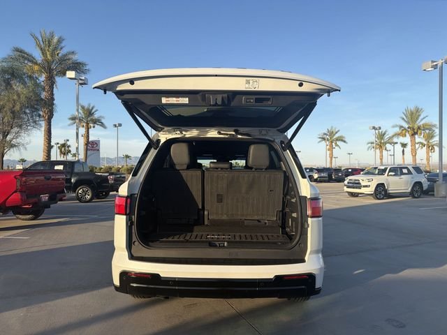 2024 Toyota Sequoia Platinum - Photo 31