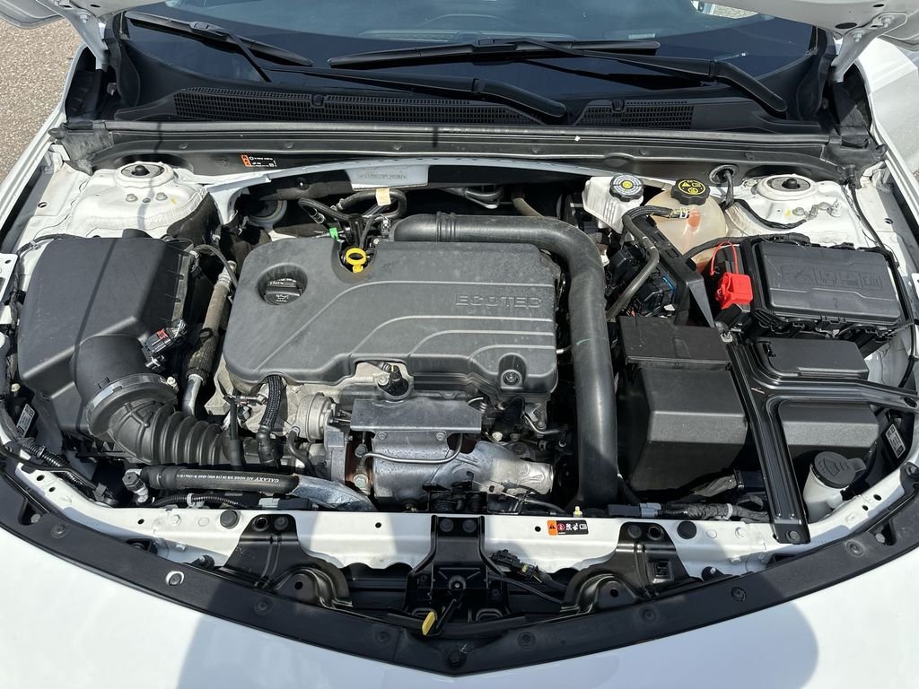 Used 2023 Summit White Chevrolet LT image 32