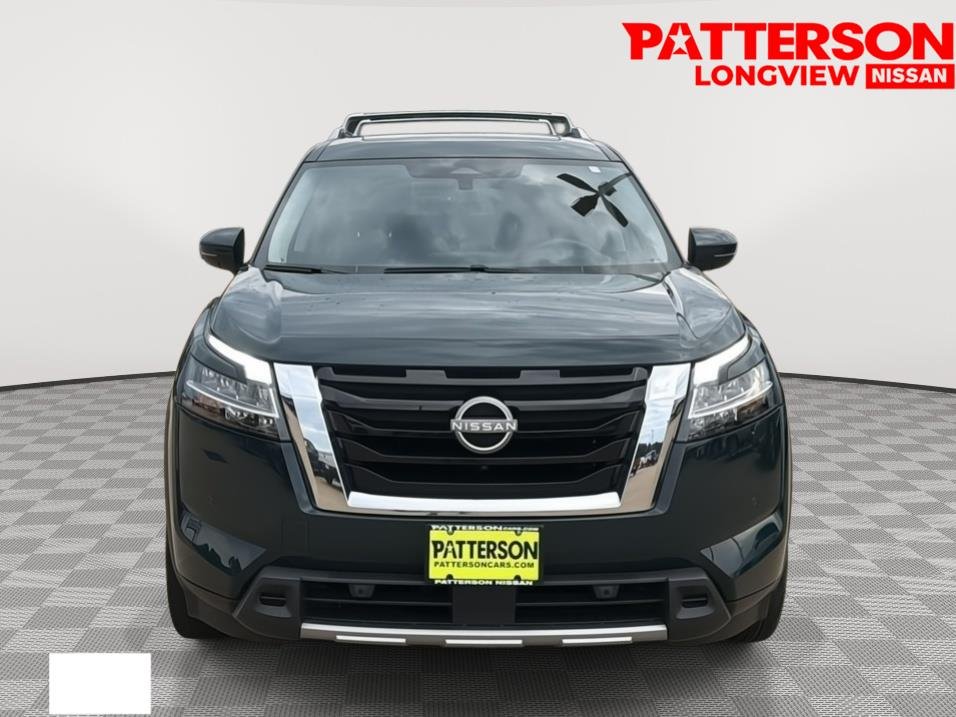 Used 2024 Obsidian Green Pearl Nissan SL image 2