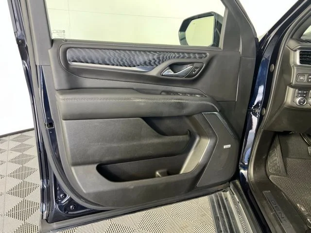 2022 GMC Yukon Denali - Photo 16