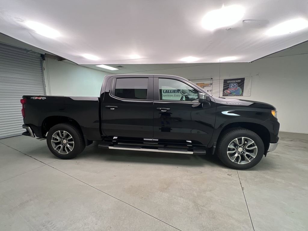 2026 Chevrolet Silverado 1500 LT - Photo 9