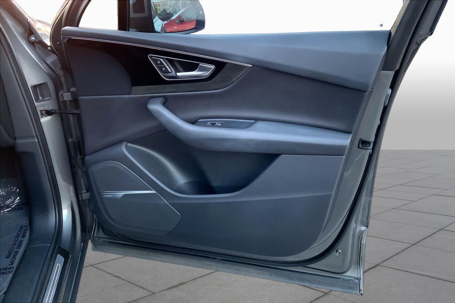 Used 2018  Audi Prestige image 22