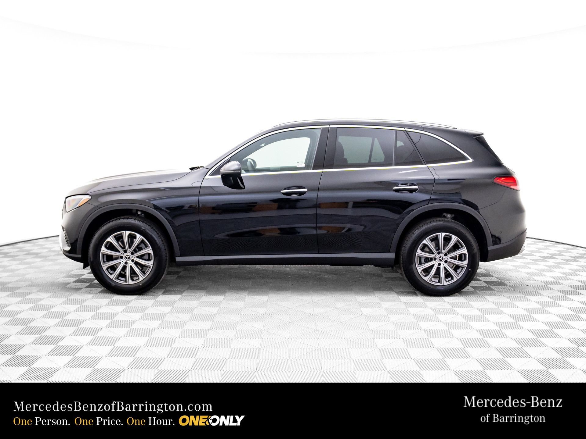 New 2026 Black Mercedes-Benz GLC 300 image 44
