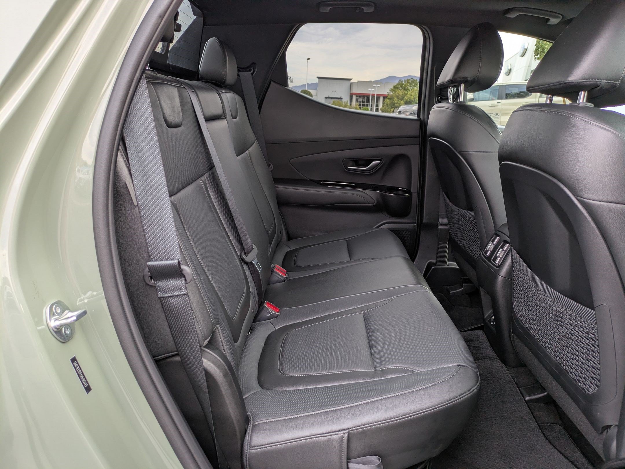Used 2024 Sage Gray Hyundai Limited image 31