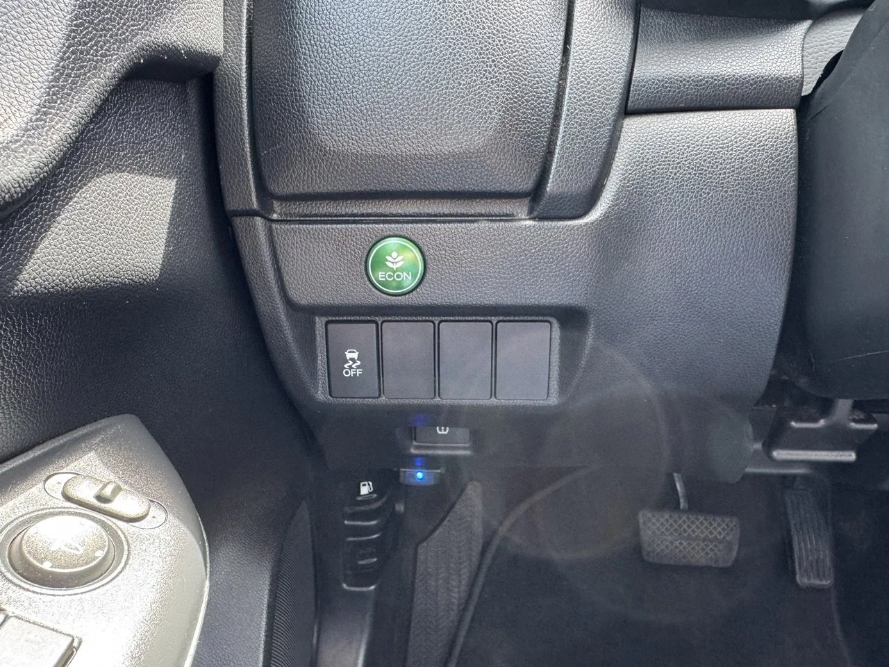 Used 2017 Red Honda LX image 30