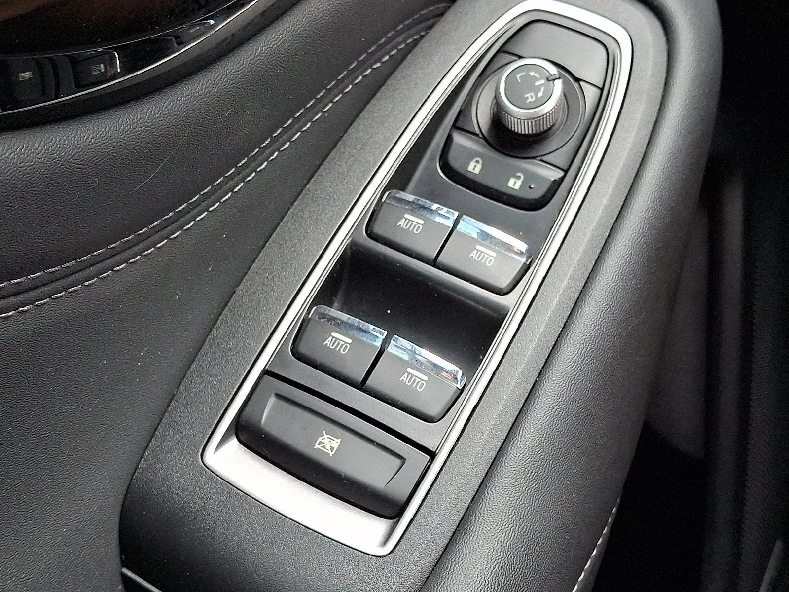 Used 2021 Magnetite Gray Metallic Subaru Limited image 25