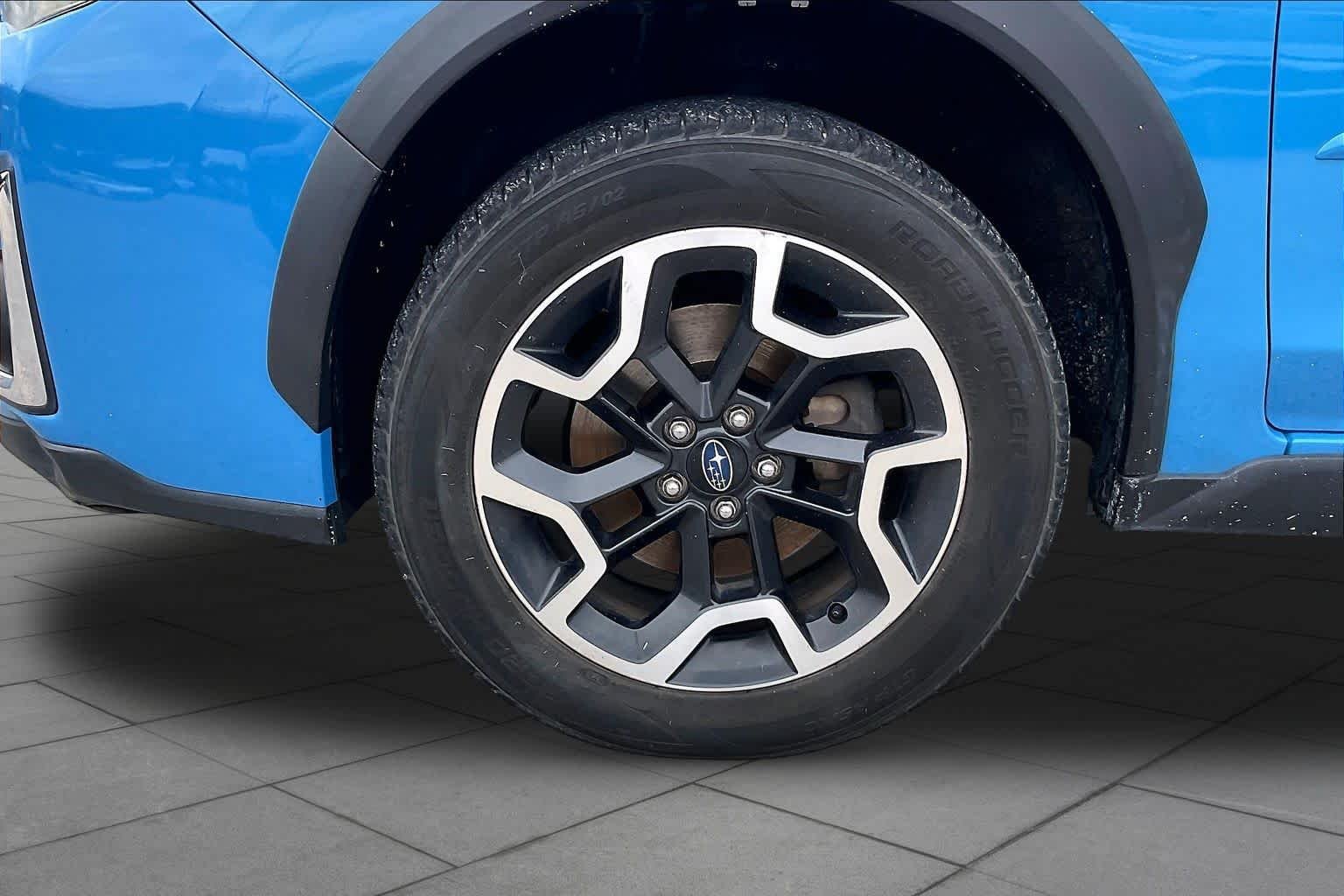 Used 2016 Hyper Blue Subaru Premium image 9