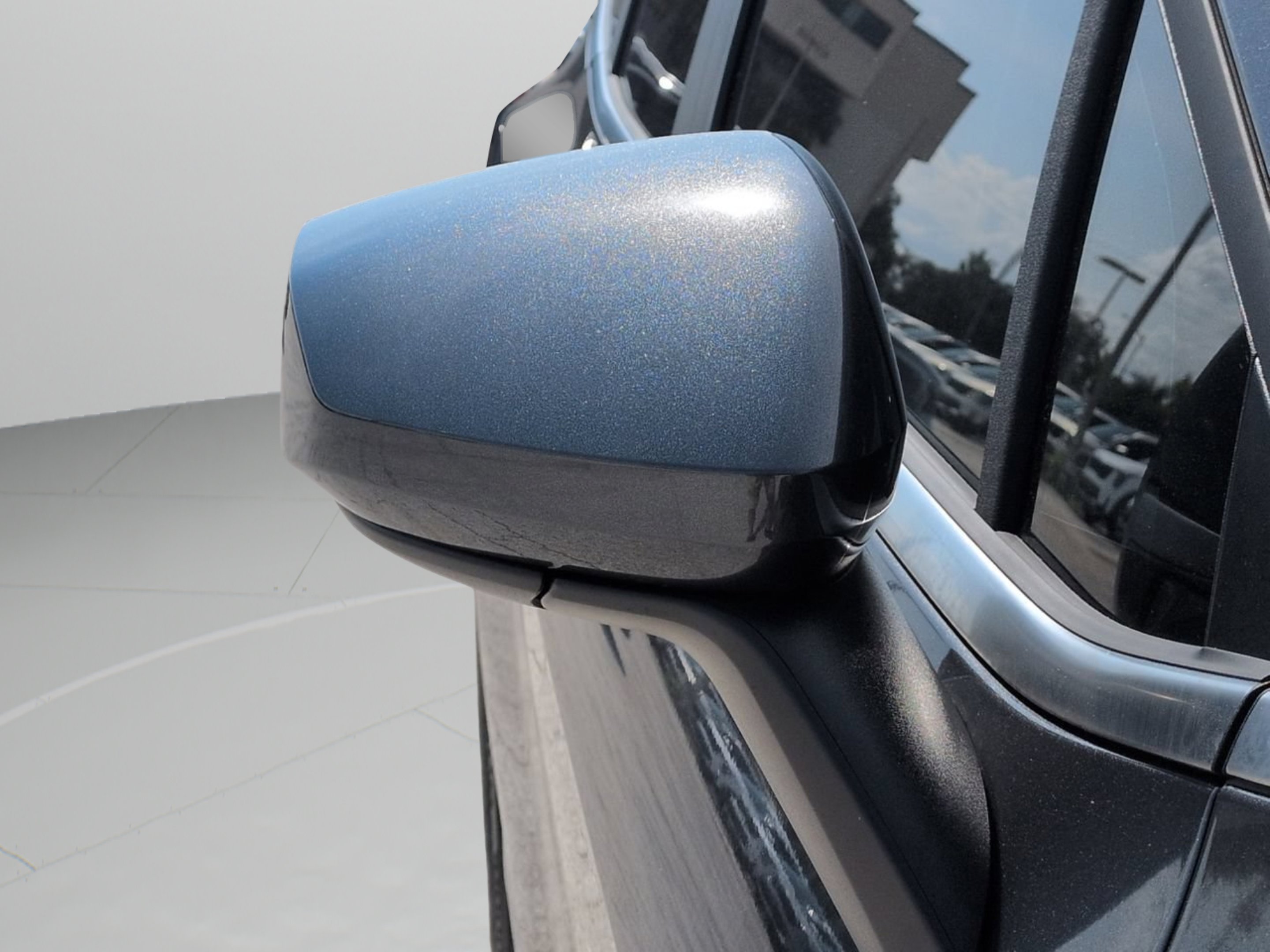New 2027 Gravity Gray Kia LX image 29