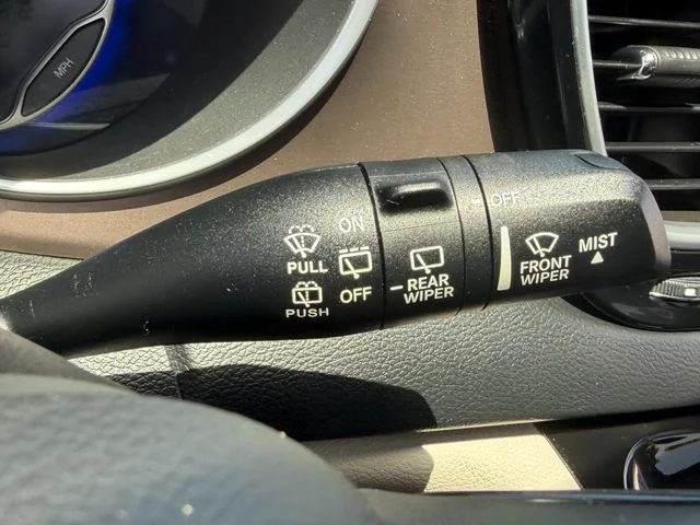 Used 2018 White Chrysler Touring L Plus image 31