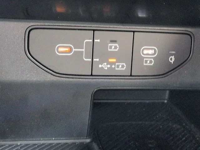 Certified Used 2025 Gray Kia SX image 23