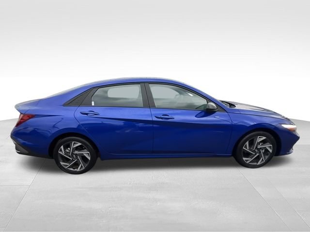 Used 2025 Blue Hyundai SEL Sport image 9