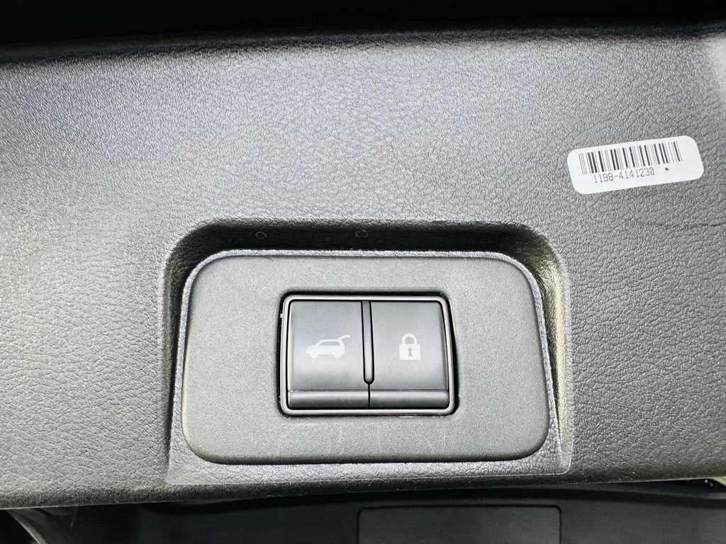 2025 Nissan Rogue SV - Photo 27