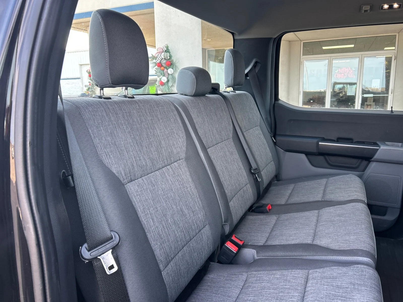 Used 2022 Black Ford XL image 9